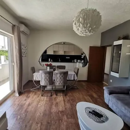 Quiet Family-friendly * تروغير